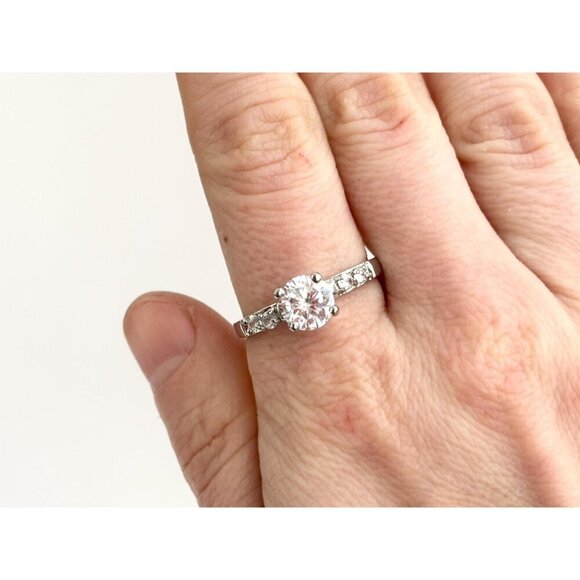 Silver Toned Round Cut Cubic Zirconia Gemstone Vintage Ring - sz 10.75 - Picture 9 of 10